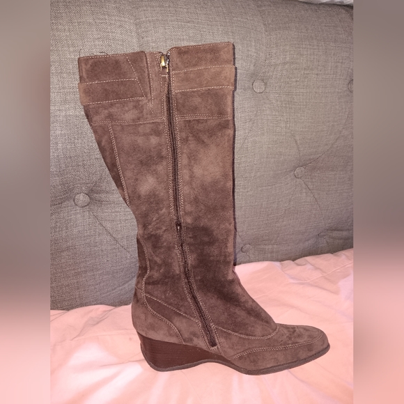 Joan and David cjtonia brown suede upper insole leather under knee high boots - Picture 3 of 7